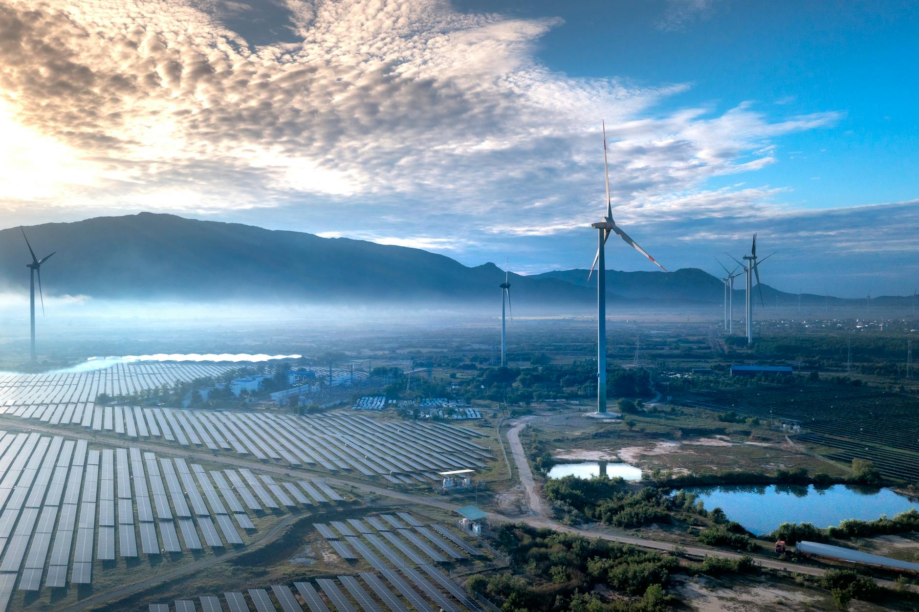 Sustainable Cloud Hosting e Green Metrics 2026: Come Reportare Carbon Footprint Insieme ai Costi Cloud – La Mia Procedura ESG Compliance