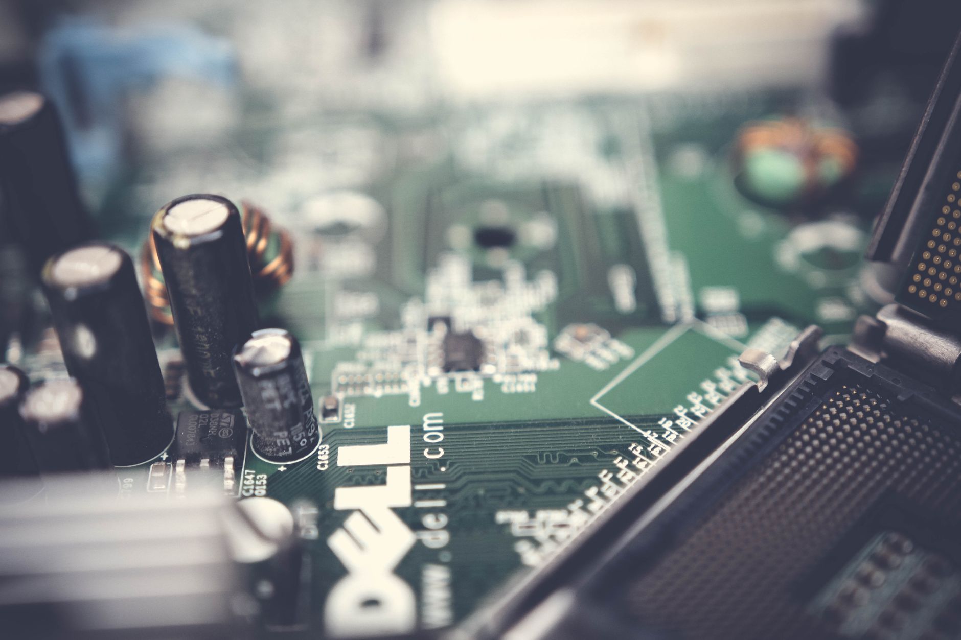 Windows Secure Boot Certificate Rollover Post-24 Giugno 2026: La Mia Strategia Zero-Downtime per Enterprise, Firmware Compatibility Troubleshooting e OEM Coordination