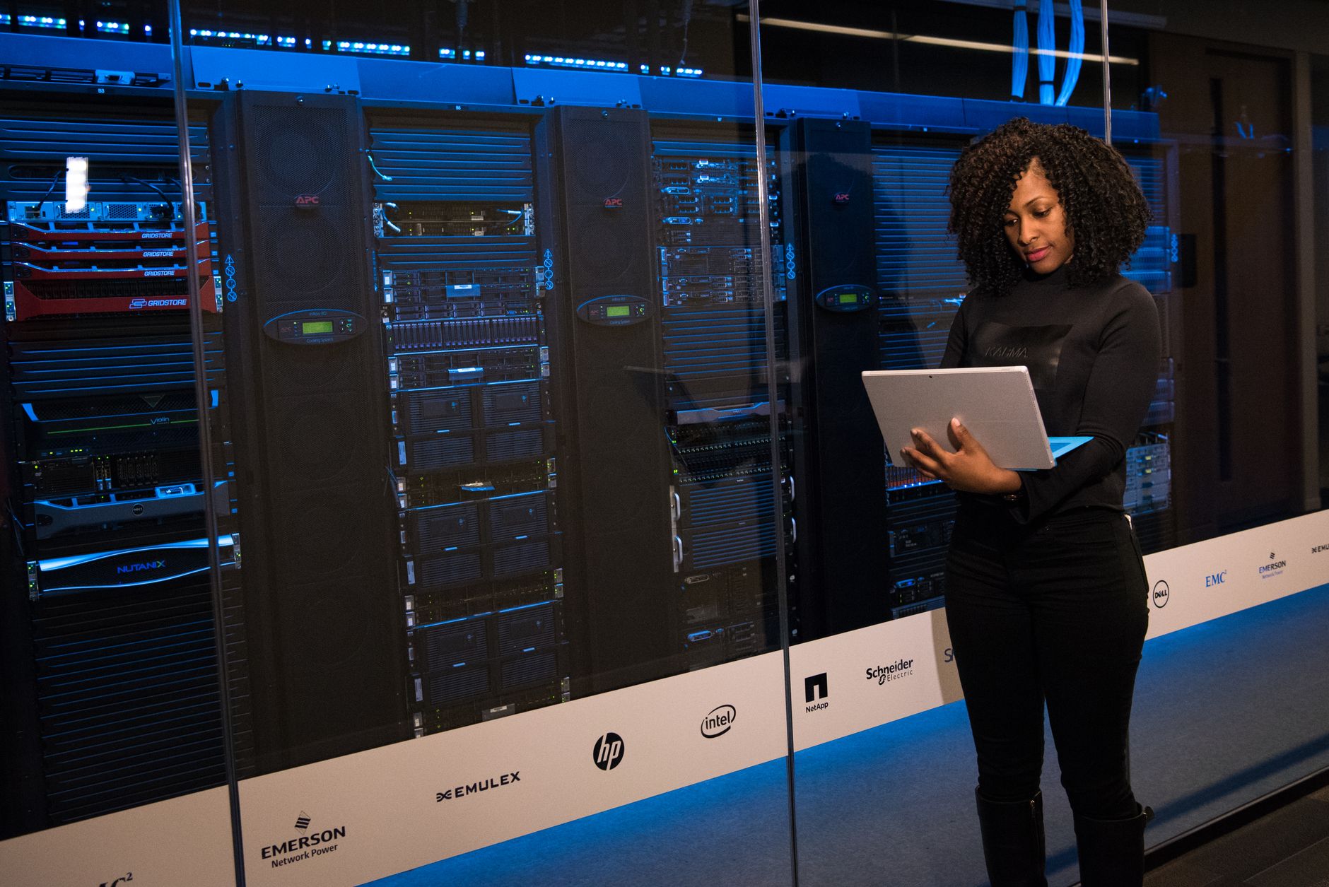 Come Misurare Carbon Footprint Data Center 2026: La Mia Procedura CSRD Compliance, API Monitoring e EU Taxonomy Classification